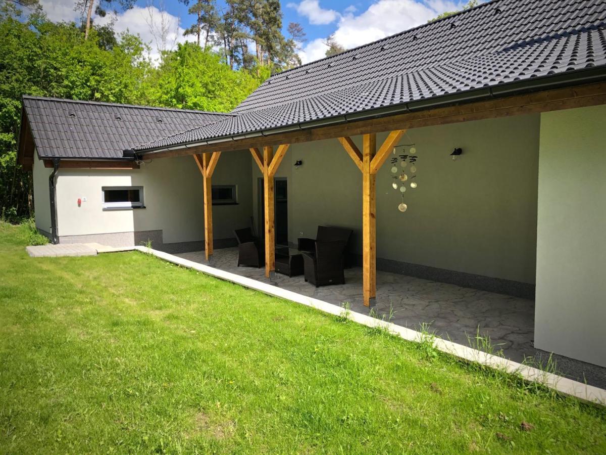 Mezonetovy Apartman S Terasou Na Samote V Lese Vlkava エクステリア 写真